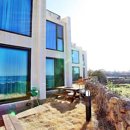 Coveted Palms Village Pension Jeju Exterior photo